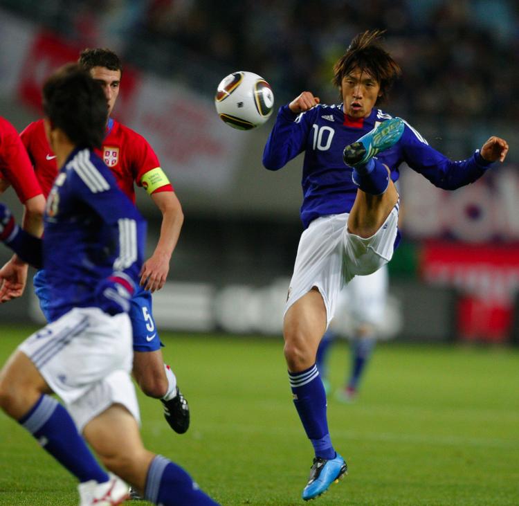 Stjernen. Den tidligere Celtic-spiller Shunsuke Nakamura kunne hverken gøre fra eller til mod Serbiens ligalandshold. 