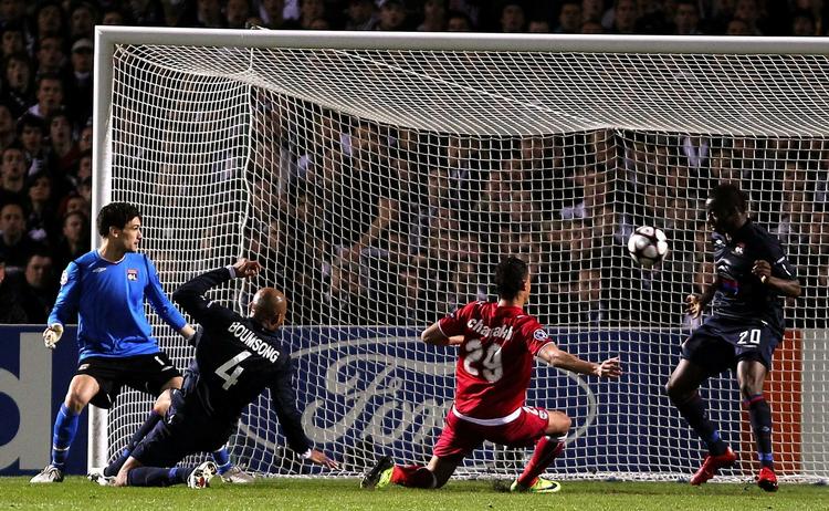målet. Scoringen af Marouane Chamakh blev kampens eneste. 