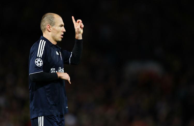 'matchvinder'. Arjen Robbens helflugter et kvarter før tid sendte Bayern videre trods et nederlag på 3-2. 