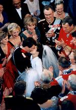 Prins Joachim og prinsesse Alexandra i brudevals på Fredensborg Slot november 1995. 
