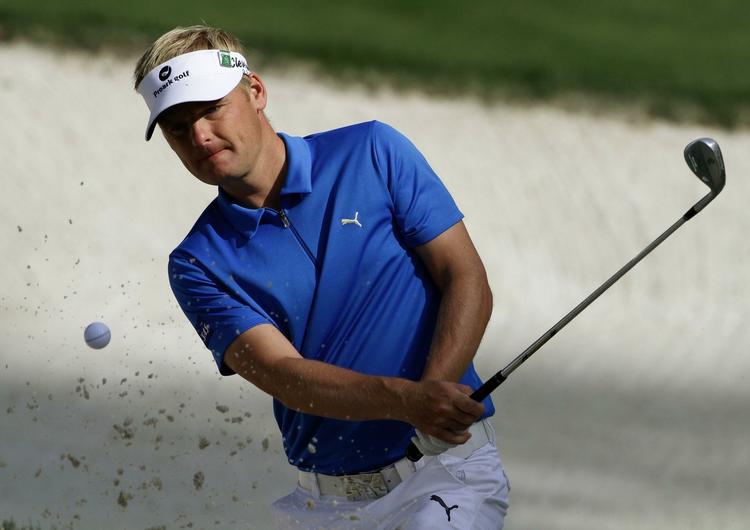 bunkerslag. På første hul havnede Søren Kjeldsen i en bunker, men han reddede sig op og sikrede en par på hullet. 
