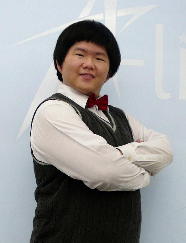 Talent. Lin Yu-Chun blev opdaget i et talentshow med titlen 'One Million Star'. 