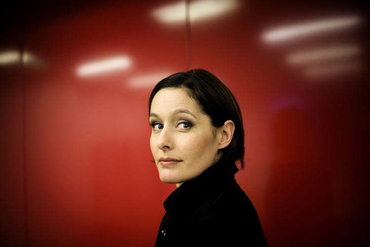 Habilitet. TV-avisvært Mette Walsted Vestergaard har mødt kritik for sin personlige ageren i sagen om Venstres tidligere rådgiver Ditte Okman. Men nu får hun støtte fra flere mediefolk. Arkivfoto. 