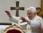 Fortrolighed. Pavens breve forbyder ikke ofrene at betro sig til myndighederne, siger lederen af den katolske kirke i Danmark, biskop Czeslaw Kozon. Det handler blot om fortrolighed. Her er det Pave Benedikt XVI, der i 2001 sendte et af de omtalte breve ud. 