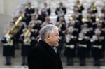 Lech Kaczynski var kendt for at have hang til populisme og en direkte kanal til den polske patriotisme. Her ses han til en mindehøjtidelighed i Tjekkiet i januar 2010. 