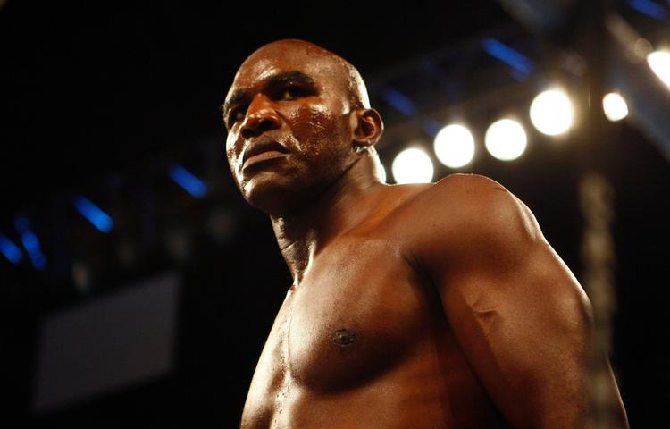 SELVTILLID. Selvom han er 47 tror Evander Holyfield på, at han kan blive den ubestridte sværvægtsverdensmester. 