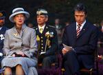 Statsoverhoved. Dronning Margrethe udpeger stadigvæk formelt  landets statsminister, men forholder sig ellers ganske neutralt. 