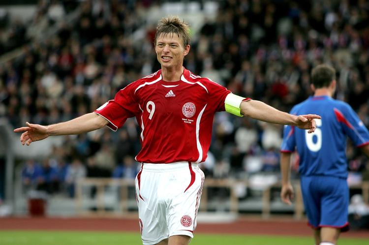 FRISK. Jon Dahl Tomsson er efter halvanden måneds pause klar til at spille fodboldkampe igen. 