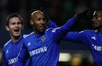Mål. Franske Nicolas Anelka udnyttede et perfekt indlæg fra venstre og bragte Chelsea foran på et hovedstød. 