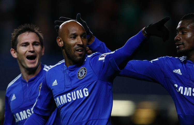 Mål. Franske Nicolas Anelka udnyttede et perfekt indlæg fra venstre og bragte Chelsea foran på et hovedstød. 