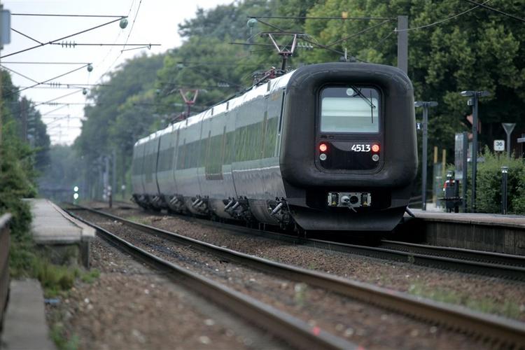 The bane of many commuters' lives - the delay prone Coastal Line (Kystbanen) from Copenhagen to Elsinore. Archive. 