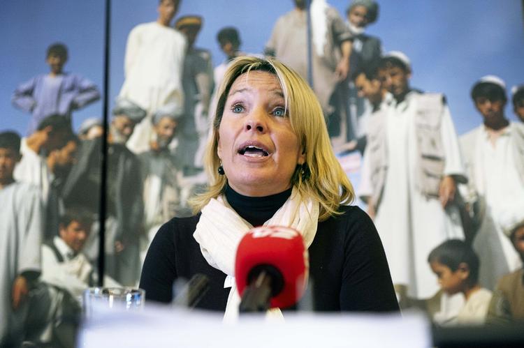 Udenrigsminister. Lene Espersen lover hårdt arbejde. I dag holdt hun og forsvarsminister Gitte Lillelund Bech om den danske indsats i Afghanistan. 