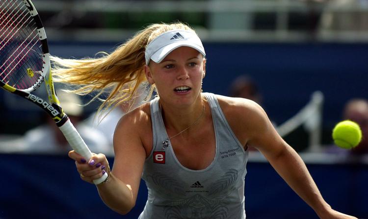 videre. 79 minutter tog det Caroline Wozniacki at vinde sin første kamp i Charleston. Arkivfoto. 