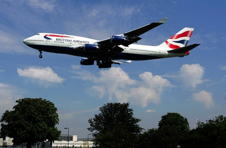 Jumbojet. Flyeet fra British Airways fortsatte med at flyve helt til 2004 - men måtte have nye motorer og ruder. 