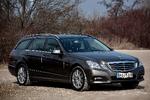 Kostbar. Mercedes E-klasse er både rummelig og lækkert udført. Men prisen er også skyhøj. 