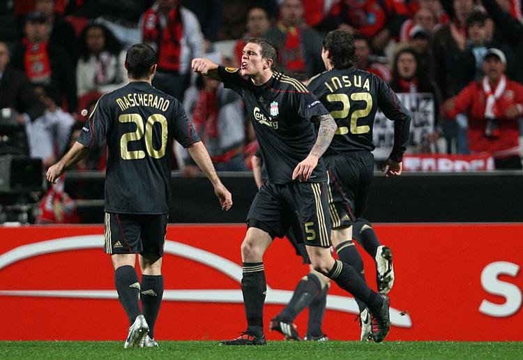 ÆRGERLIG. Danske Daniel Agger kan på nuværende tidspunkt ikke komme hjem og spille fodbold for Liverpool. 