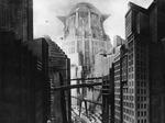 Særvisningen af Fritz Langs mesterværk 'Metropolis' hænger i en tynd tråd. Foto fra filmen. 