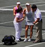 Exit. Wozniacki er færdig i Charleston. 