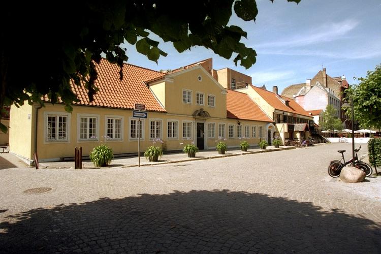 TV 2/Lorry er region hovedstadens kanal. Der findes i alt otte regionale TV 2-kanaler i Danmark, og de skal arbejde mere sammen, mener oppositionen. 