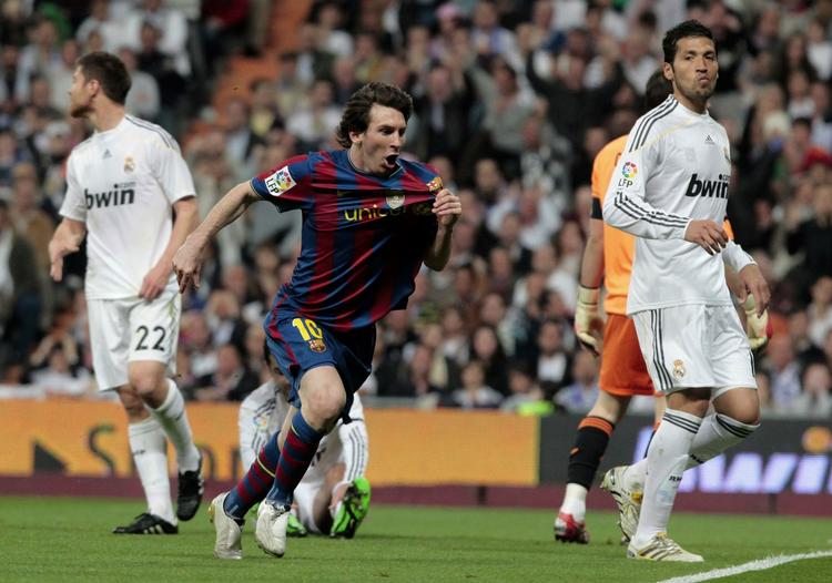 ustoppelig? Lionel Messi har haft en afgørende fod i Barcelonas succes i år. Her har han netop scoret i kampen mod Real Madrid. Arkivfoto. 