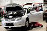 Favorit. En Toyota Avensis klargøres. Modellen er danskernes foretrukne i den største mellemklasse. (Arkivfoto) 