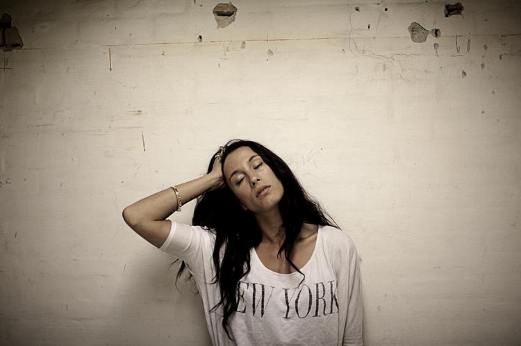 Medina har med 'Kun for mig' solgt tre gange platin og er nu klar til lægge Grøn Koncert-publikummet ned med fuld live besætning. 