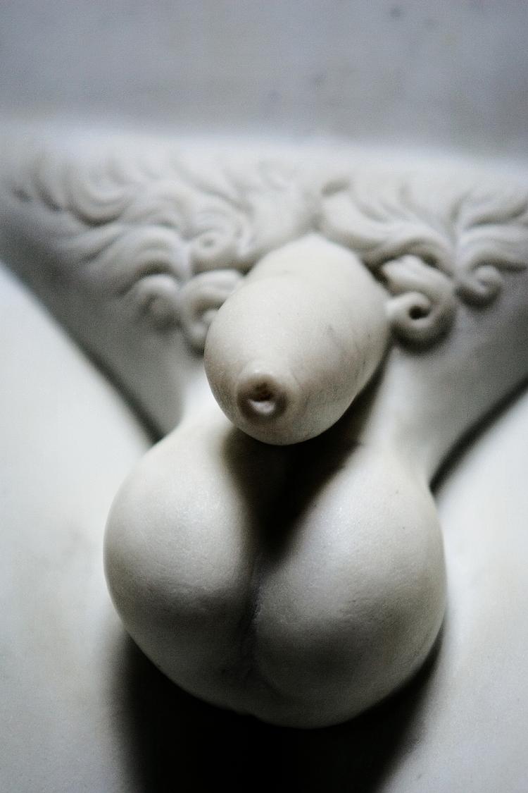 nøgenantik. Skulpturen 'Jason med det gyldne skind' står på Thorvaldsens Museum. Her en detalje. 