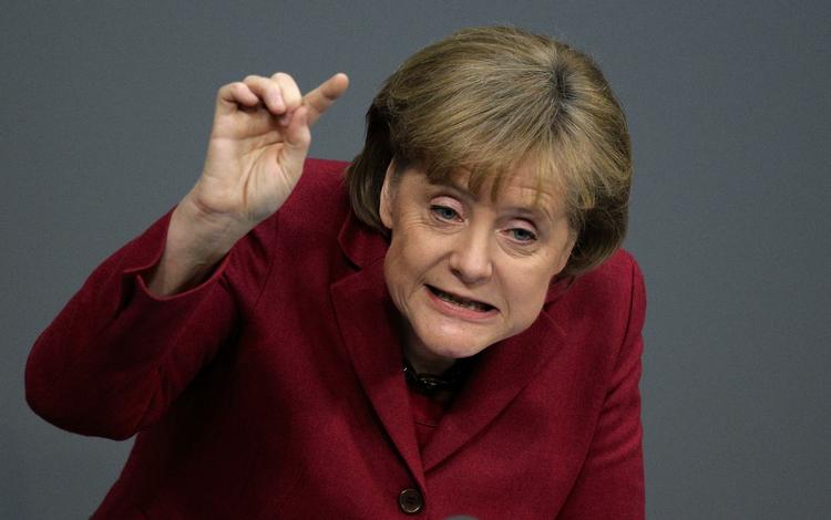 Bundestag. Den tyske forbundskansler Angela Merkel kan regne med mandat til i fælleskab med de øvrige stats- og regeringschefer at give grønt lys til at tage hul på Islands optagelse i EU. 