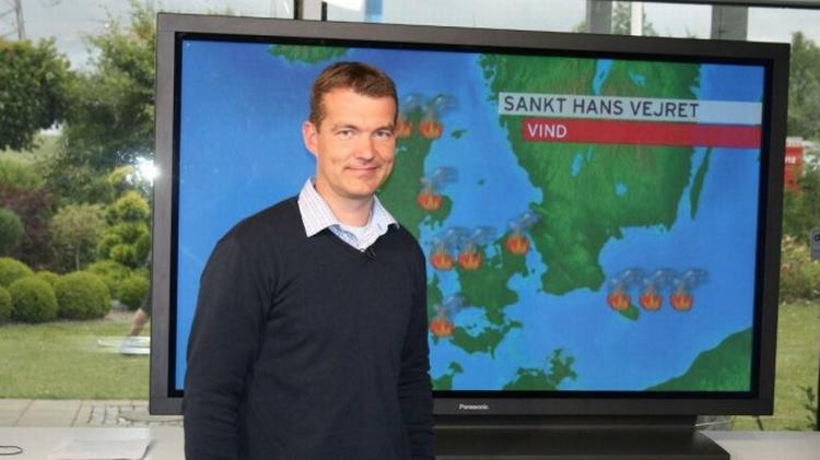 Dækbillede. Vejrvært Anders Brandt dækker her både Nordsøen og Jylland. Men vejrhaven i baggrunden ses tydeligt. 
