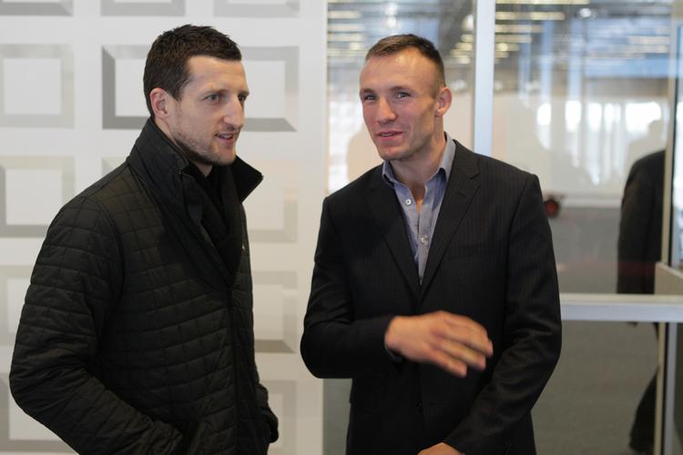 hovedkamp. Carl Froch (tv) og Mikkel Kessler bliver hovednavnene ved stævnet i Herning, hvor der er opstået problemer med ansøgninger om boksetilladelse til to boksere. Arkivfoto. 