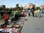 Turist. »Jeg forsøgte mig først på ugen som turist - uden stort held«, fortæller Anita Bay Bundegaard, der blev fanget i Istanbul på grund af vulkanskyen. 
