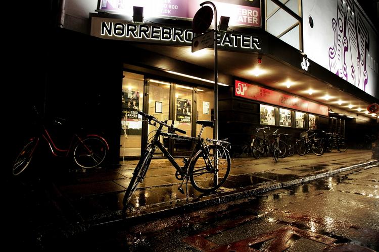 Omlægning. Kulturministeriets Teaterudvalg anbefaler i ny rapport, at teatrene skal være selvejende, og Københavns Teater skal ophøre som centralt styringsorgan. 
