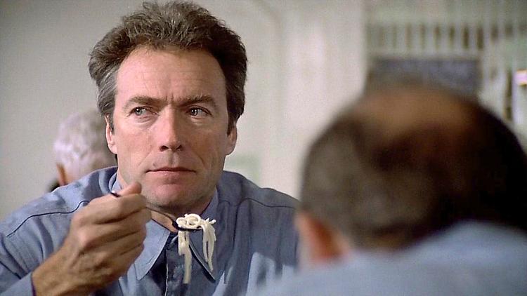 Clint Eastwood har udbryder-hovedrollen i 'Escape From Alcatraz' (1979). 