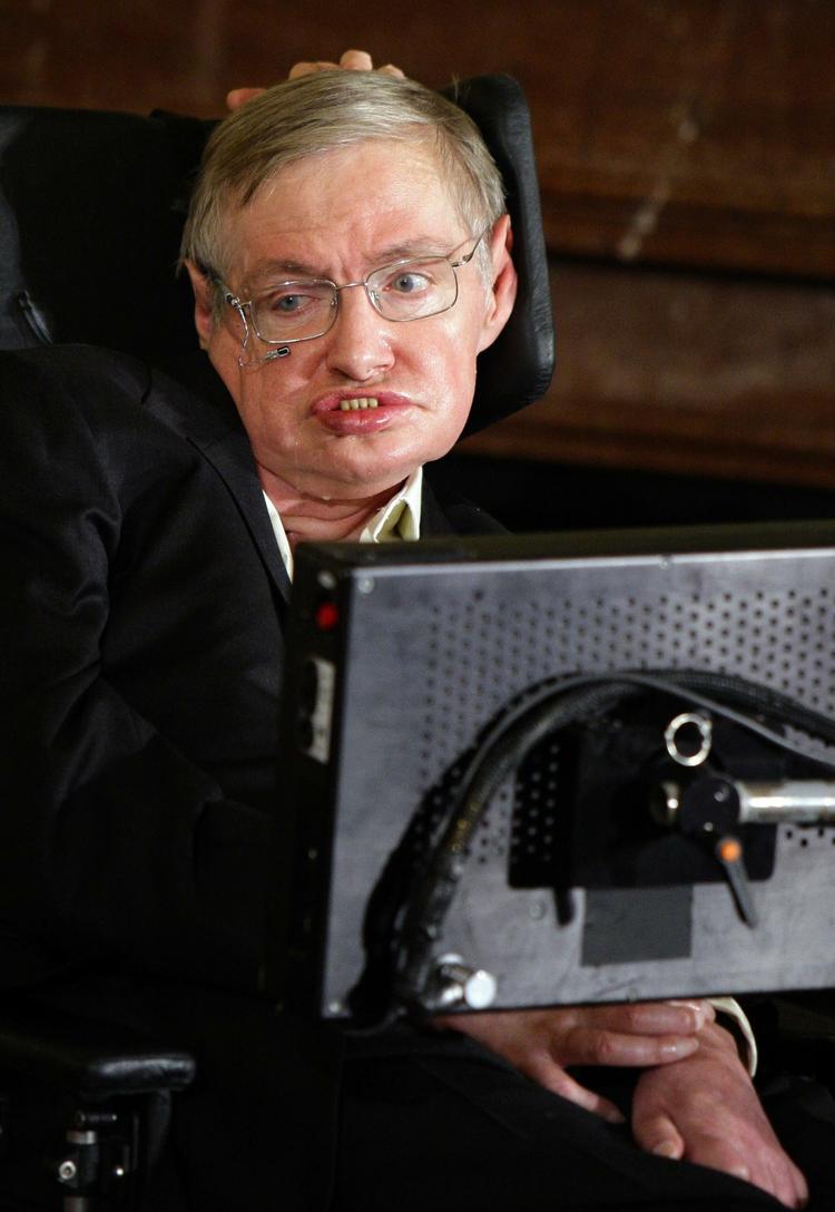 RUMVÆSNER. Det er ikke helt dumt at tro på rumvæsner, siger Stephen Hawking. 