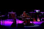 Den nu 68-årige newyorker Lou Reed forfølger i sin høje alder sin ungdoms optagethed af de mere ekstreme udtryk, som han blandt  andet dyrkede på plader som 'White Light/White Heat' med bandet Velvet Underground. Foto: Jonathan Bjerg Møller 