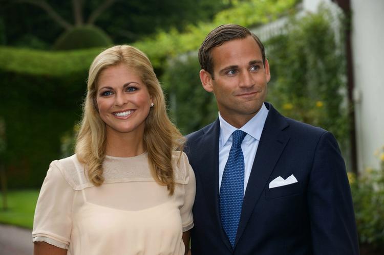 luskebuks. En norsk kvinde har fået penge af Se &amp; Hør for at fortælle om sin nat med prinsesse Madeleines forlovede på et ski-resort. 