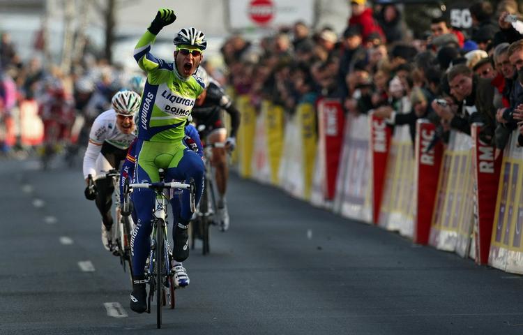 stigning. Peter Sagan fra Slovakiet sejrede i dagens etape i Paris-Nice, mens Jens Voigt fra Team Saxo Bank overtog den gule førertrøje. 