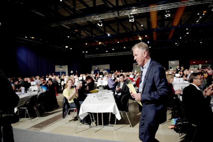Taler. Venstre er utilfreds med Villy Søvndals tale forleden på SF's landsmøde i Odense. 