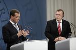 Toppolitik. Dmitrij Medvedev og Lars Løkke Rasmussen havde meget ros til hinanden på dagens pressemøde. 