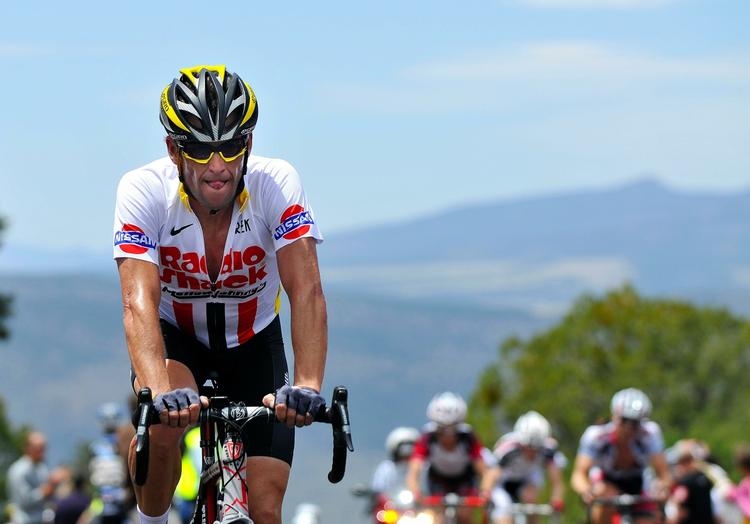 Lidelse. Lance Armstrong kom i mål med et minus på 1.46 minut i New mexico. 