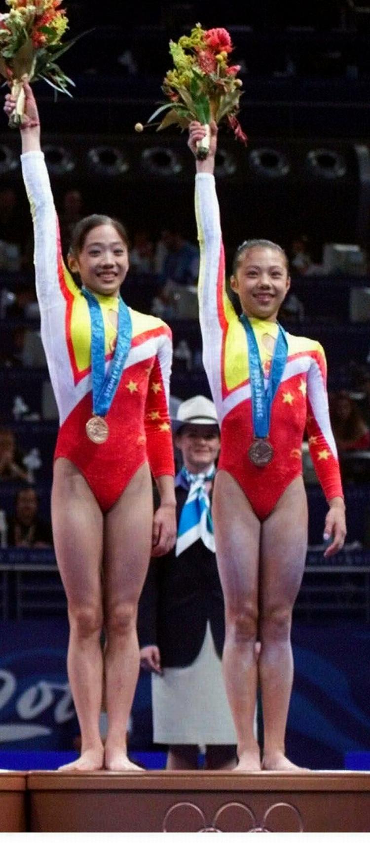 ups. Dong Fangxiao (til højre) er med ti års forsinkelse blevet frakendt sin medalje. Arkivfoto. 