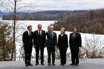 Fire eller fem udenrigsministre: Norges Jonas Store, Ruslands Sergej Lavrov, Canadas Lawrence Cannon, USAs Hillary Clinton og så Lars Barfoed fra Danmark. Ifølge de canadiske myndigheder - deltog i som udenrigsminister, men han er altså justitsminister. 