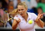 Wozniacki har tidligere på året været i fuldt firspring, men i turneringen i Stuttgart var hun tydeligt hæmmet af sin ankelskade. 