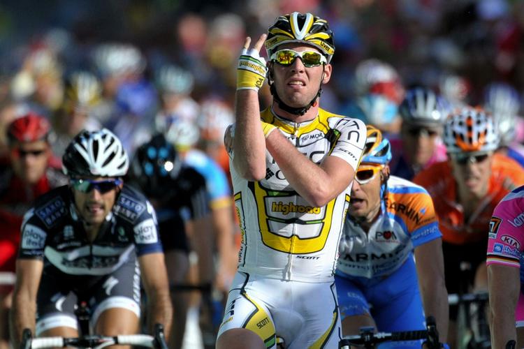 PROVOKERENDE. Mark Cavendish fejrede sin jubel med en scene, der uden tvivl bliver genstand for debat. 