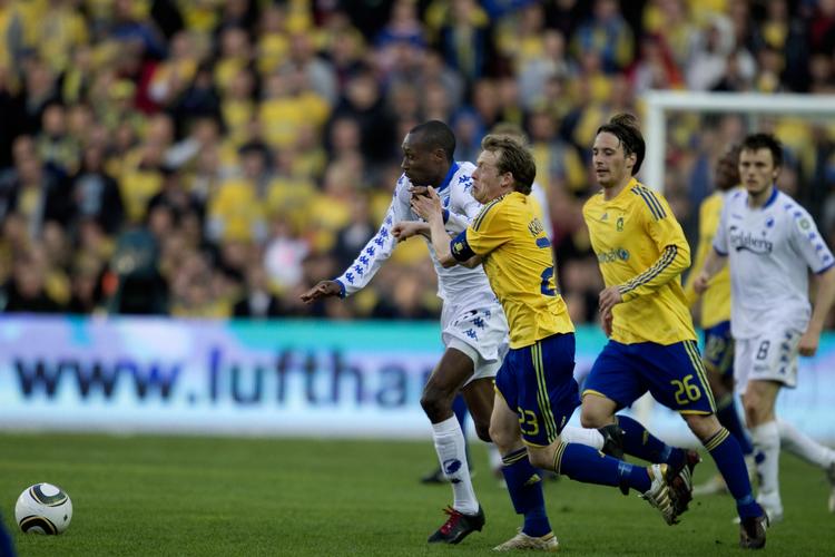 ÆRGERLIG. Nederlaget til FC København gjorde ondt på  Brøndby-anfører Michael Krohn-Dehli. 