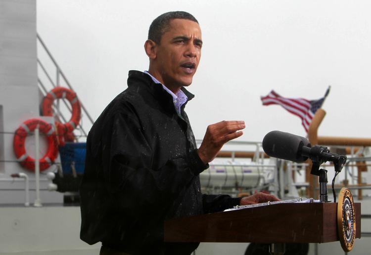 Tale. I silende regn og med Den Mexicanske Golf som baggrund sagde Obama, at olieselskabet BP meget klart er 'ansvarlig' for det store olieudslip. 