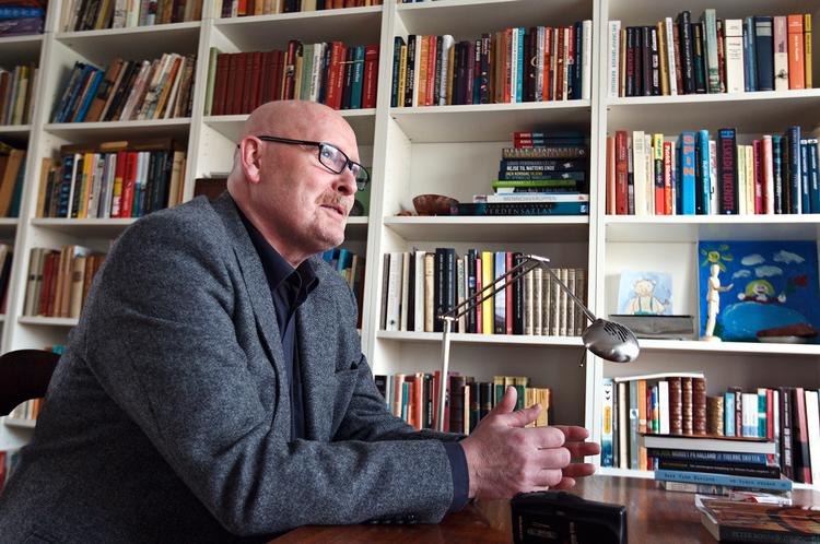 Oldtidskundskab. Peter Rønnov-Jessens nyeste roman 'Oldtidskundskab' foregår både i 1971 og i 2007. Der er ligheder mellem de to år, men siden 1971 er noget  blevet mere  bornert, end det var før.  Foto: Jens Dresling. 