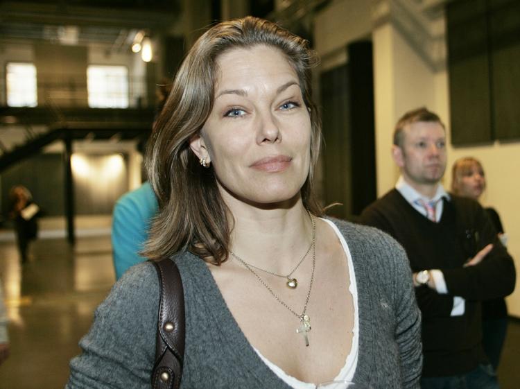 Fuck. Renée Toft Simonsens forunderligt vellykkede roman handler om fjorten dage med dope i dagens Danmark. 
