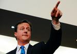 Den konservative leder David Cameron vil muligvis kunne bruge nordirske pladser i parlamentet, hvis ikke han selv skal skrabe et flertal sammen ved valget i morgen. 