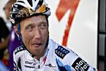 Chefens bryllup eller sejrens sødme? Nicki Sørensen hælder mest til at cykle efter sejren i Post Danmark Rundt, og det er holdejer Bjarne Riis indfordstået med. 